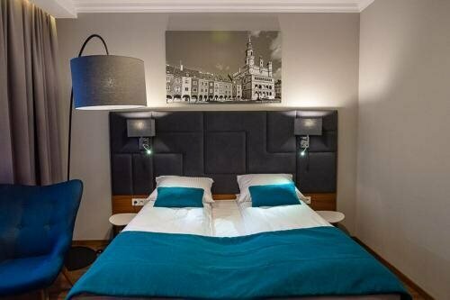 Hotel Topaz Poznań Centrum, Забронировать Отель Вилда Познань, рядом с Adam Mickiewicz Monument