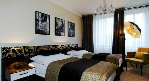 Hotel Aplaus, Забронировать Отель Отели Пардубицкого края 4 звезды, 4*