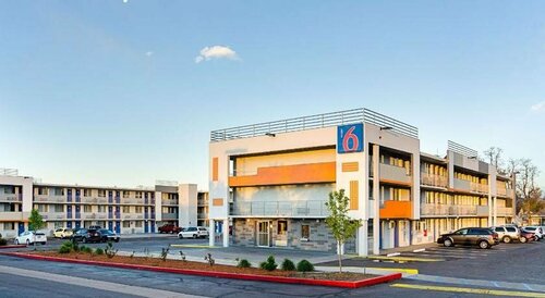 Motel 6 Denver Central - Federal Boulevard, Book Motel Denver Colorado