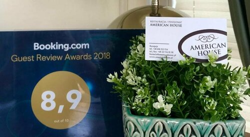 American House Hennela, Book Hotel Hoteller i Masovia med parkering, Parkering