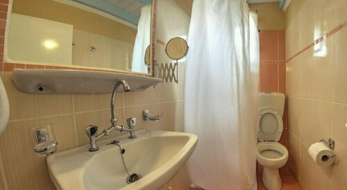 Eleni Family Apartments