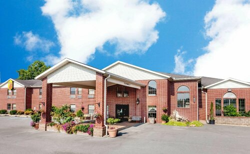 Super 8 by Wyndham Pine Bluff, Book Hotel Hoteller i Ozark med pool, Swimmingpool