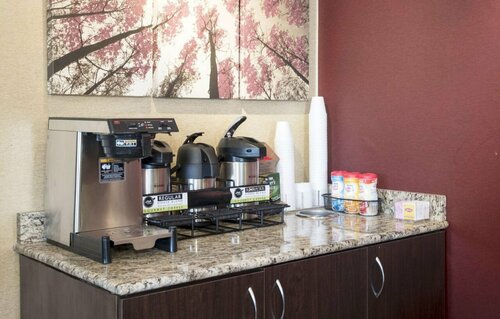 Red Roof Inn Columbia East - Ft Jackson, Забронировать Отель Дентсвилл Южная Каролина