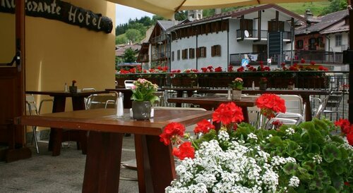 appartamenti la ginestra, Varaa Hotelli Hotellit Val di Susa pysäköinnillä, Pysäköinti