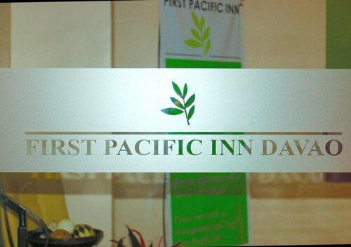 First Pacific Inn, Rezervați Hotel Hoteluri în Davao cu mic dejun, Mic dejun