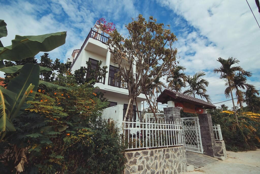 Namia River Retreat