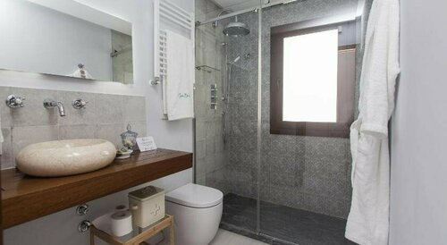 Total Marbella Suites - Adults Only, Забронировать Отель Старый город Марбельи Марбелья, рядом с Церковь Воплощения