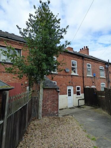 Staveley House, Book Pension Chesterfield Derbyshire