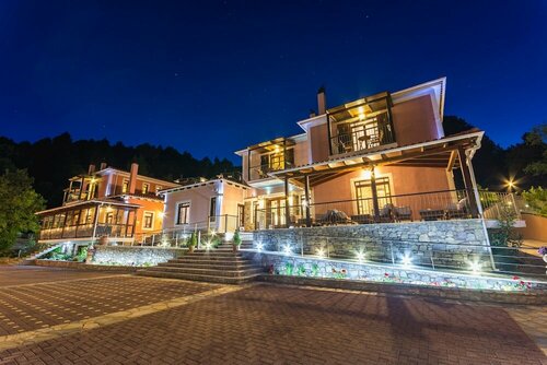 Ilaeira Mountain Resort, Забронировать Курортный отель Отели Лакония с бассейном, Бассейн
