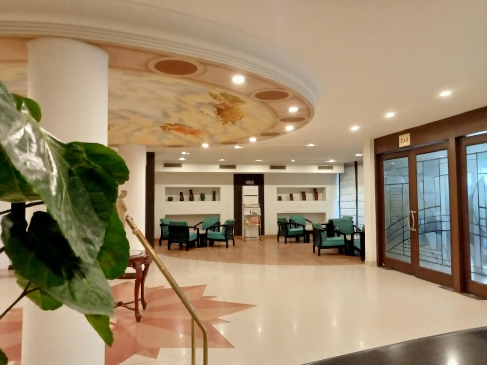 Hotel Pride inn - Best Banquet Hall Top Banquet Hall and Restaurant Best Hospitality Service in Prayagraj