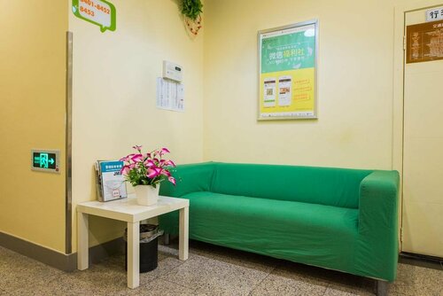 Shanghai Railway Station Hostel, Book Hostel / Vandrerhjem Hostels i Shanghai, Hostel / Vandrerhjem