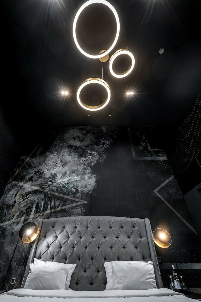Black Hotels