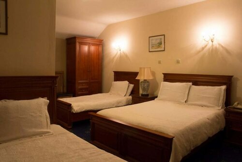 Courtmacsherry hotel, Забронировать Отель Баллинколлиг Манстер