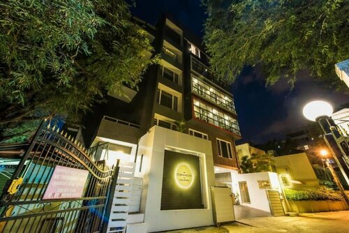 Click Hotel DBR, Забронировать Отель Отели Улсоор 3 звезды, 3*