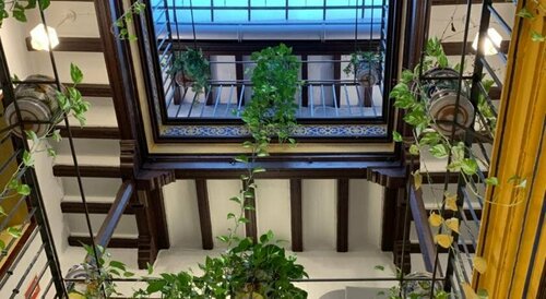 Pension Lisdos, Забронировать Отель Недорогие отели Севильи, рядом с Torre Abdel Aziz, недорого