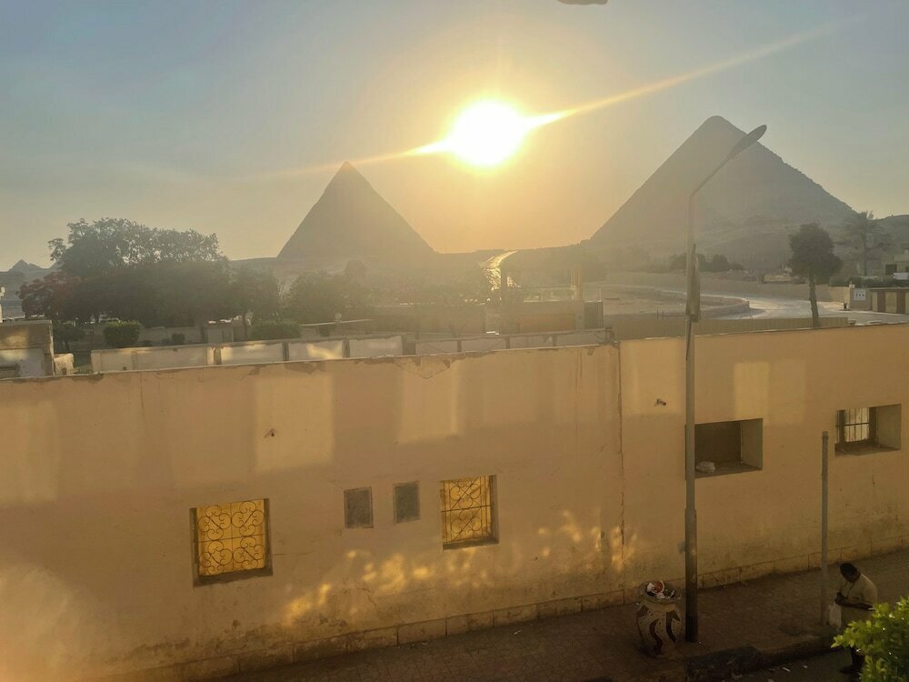 Royal Pyramids View hotel