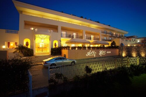 Ashley, Book Hotel Hotels in Calabria with Parking, Parking
