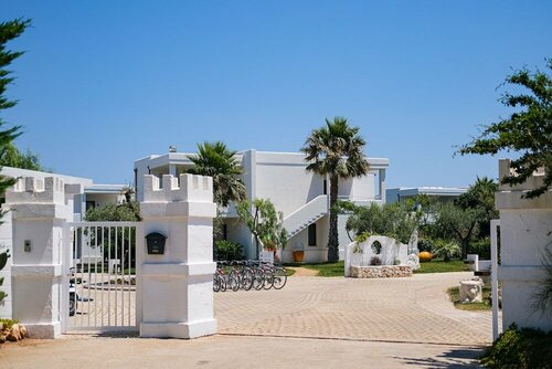 Tower Resort, Book Hotel Hoteller i Brindisi med pool, Swimmingpool