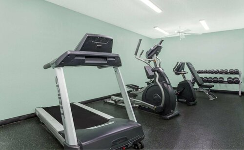 Days Inn Columbia, Забронировать Отель Отели Южной Каролины с бассейном, Бассейн