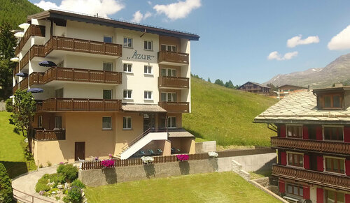 Apartment Azur, Book Lejlighed Hoteller i Saastal med parkering, Parkering