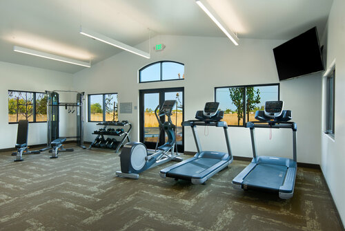 Oxford Suites Sonoma - Rohnert Park, Забронировать Отель Ронерт-Парк Sonoma County, рядом с Семейный развлекательный центр Scandia