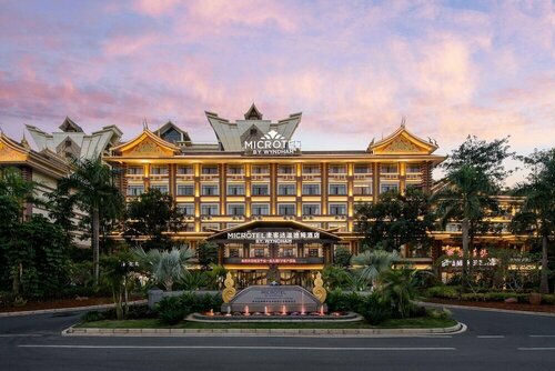 Microtel By Wyndham Xishuangbanna City Center, Забронировать Отель Цзинхун Сишуанбаньна, рядом с Manting Park