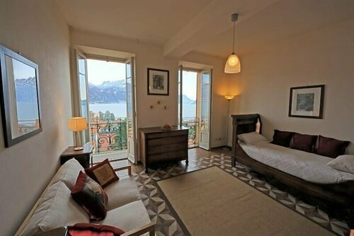 Menaggio Castello Panoramica, Book Lejlighed Hoteller i Menaggio med parkering, Parkering