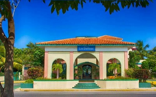 Los Delfines, Book Hotel Varadero Matanzas
