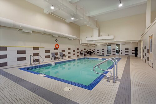 Best Western Plus Fort Saskatchewan Inn & Suites, Rezervasyon Otel Alberta otoparklı oteller, Otopark