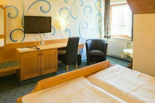 Hotel Krehl, Забронировать Отель Отели Swabian Alps с парковкой, Парковка