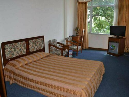 Halong Party Hostel & Hotel, Забронировать Хостел Халонг Бухта Халонг
