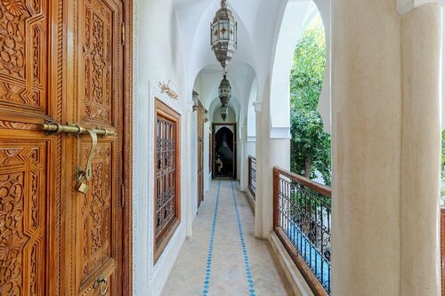 Riad Asrari Hammam spa, Забронировать Отель Отели Марракеш-Тенсифт-Эль-Хауз с парковкой, Парковка