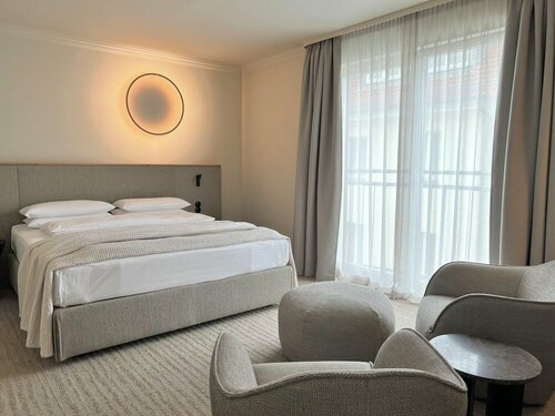 ADELANTE Boutique Hotel, Забронировать Бутик-отель Отели Берлина 4 звезды, рядом с Станция метро Bernauer Straße, 4*