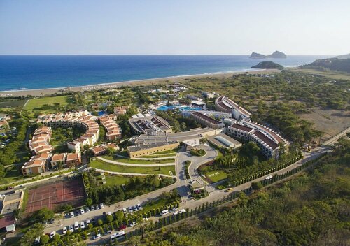 TUI BLUE Tropical, Забронировать Курортный отель Отели Побережья Даламана с парковкой, Парковка