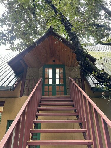 Latitude 29 by The Lake Resort, Забронировать Курортный отель Отели штата Уттаракханд 3 звезды, 3*