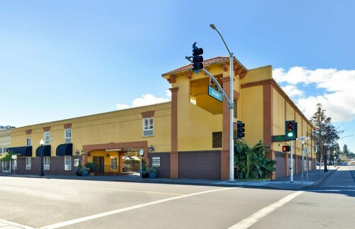Napa Valley Hotel & Suites, Забронировать Отель Отели в центре Напа, в центре