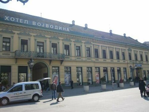 Hotel Vojvodina, Rezervovat Hotel Hotely v Novi Sad s parkováním, Parkování