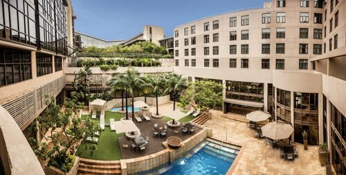 Garden Court Umhlanga, Забронировать Отель Отели Умхланга с бассейном, рядом с Granada Square Shopping Centre, Бассейн