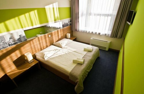 City Hotel Kosice, Đặt Khách sạn Khách sạn ở Kosice có chỗ đỗ xe, Bãi đậu xe