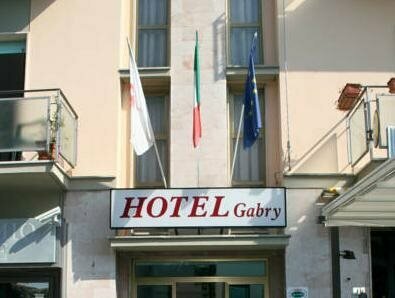 Hotel Gabry, Забронировать Отель Отели в центре Монтеспертоли, в центре