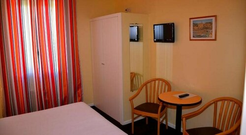 Hotel Arc En Ciel, Забронировать Отель Эз Приморские Альпы