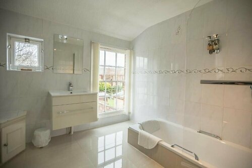 Beaufort Lodge, Забронировать Отель Тонтон Сомерсет