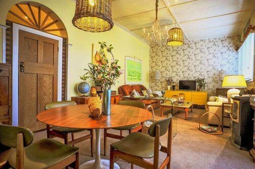 Cromwell House, Забронировать Отель Кума Kosciuszko National Park, рядом с Туристический центр Кумы