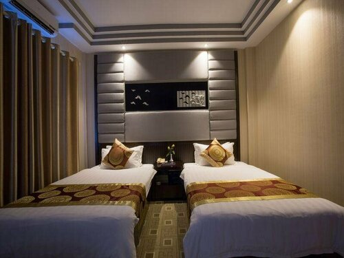 Sein Sein hotel, Забронировать Отель Отели Мандалая 3 звезды, рядом с Zegyo Market, 3*