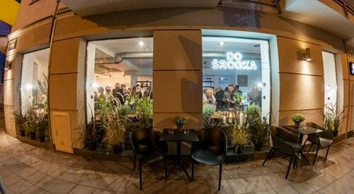 Hotel Śródka, Book Hotel Hoteller i Storpolen med parkering, Parkering