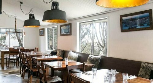 Feathertop Alpine Lodge, Book Hotel Falls Creek 