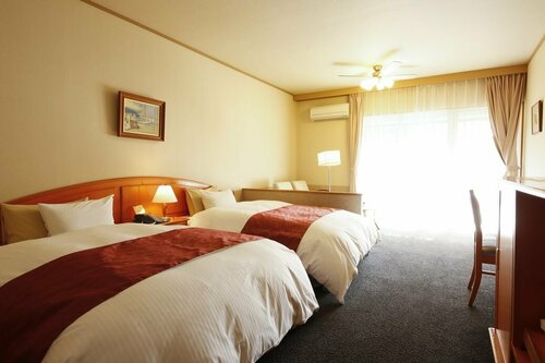 Hotel Tokinoza Mie, Varaa Hotelli Hotellit Tokai uima-altaalla, Uima-allas