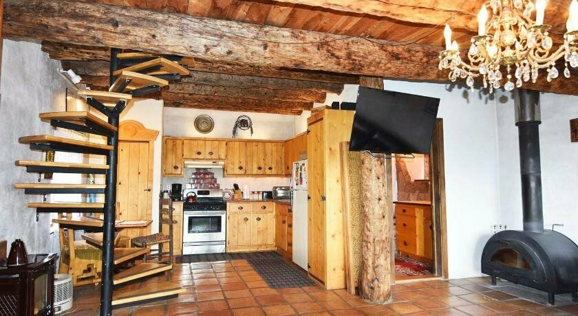 Royal Bear Lodge & Casita