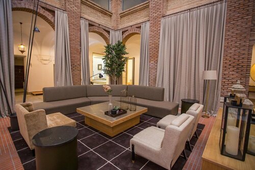 Parador de Lleida, Prenota Hotel Lleida Catalogna