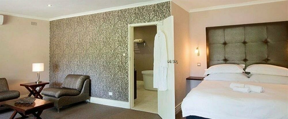 Woodlands Guest Lodge